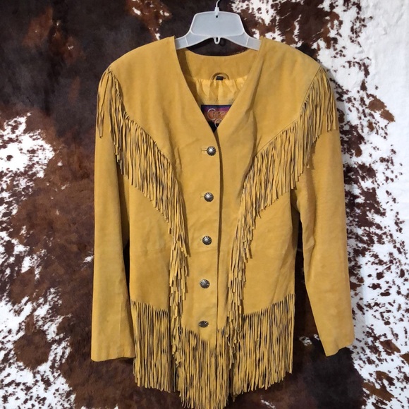 Leather Fitted Fringe Jacket…fully lined size Medium…Super Cute On! Western/Boho - Picture 1 of 5